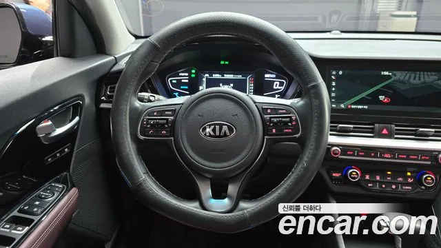 Kia Niro 2021 — фото 18