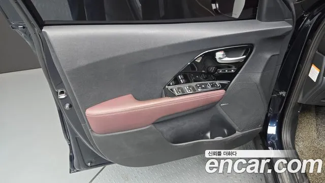 Kia Niro 2021 — фото 14