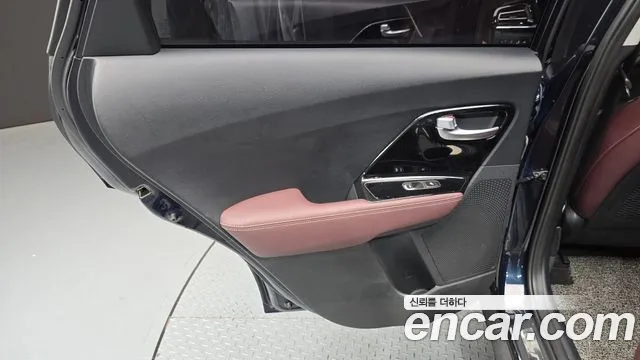 Kia Niro 2021 — фото 15