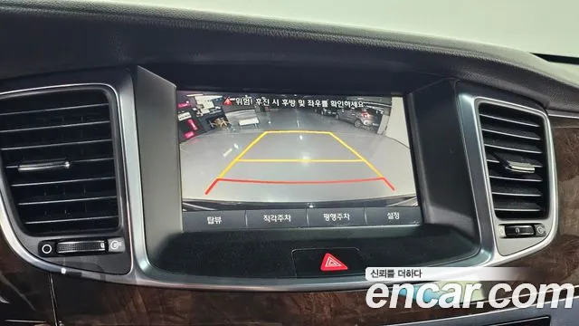 Hyundai Equus 2013 — фото 15