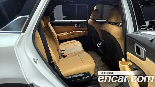 Kia Sorento 2022 — фото 17