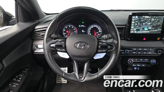 Hyundai Veloster 2020 — фото 17