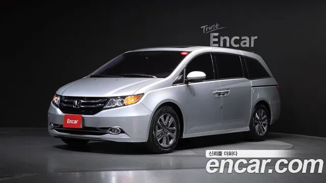 Honda Odyssey 2014 — фото 1