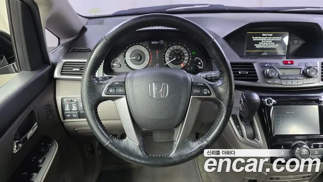 Honda Odyssey 2014 — фото 13