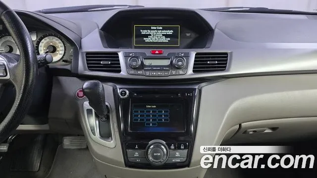 Honda Odyssey 2014 — фото 14