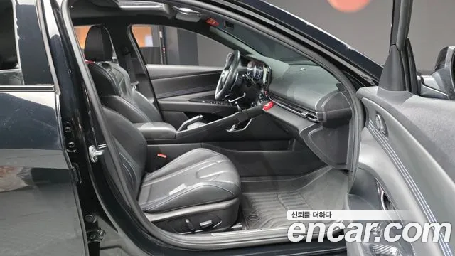 Hyundai AVANTE 2022 — фото 16
