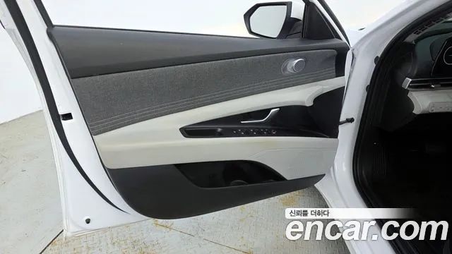 Hyundai AVANTE 2023 — фото 14