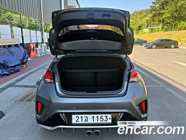 Hyundai Veloster 2018 — фото 7