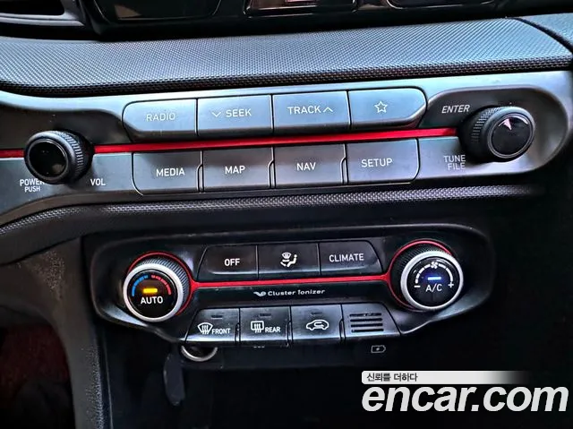 Hyundai Veloster 2018 — фото 15