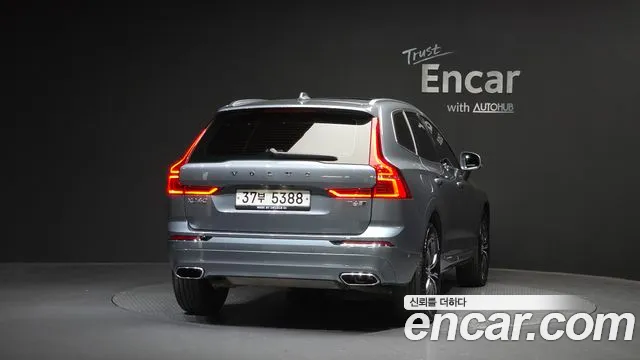 Volvo XC60 2018 — фото 4