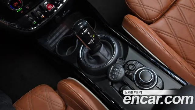 Mini Clubman 2022 — фото 12