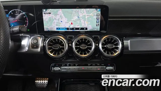 Mercedes-Benz GLB-Class 2021 — фото 13