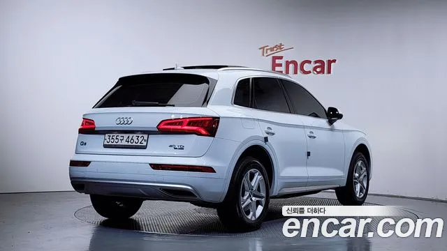 Audi Q5 2020 — фото 2