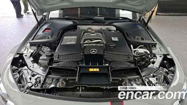 Mercedes-Benz AMG GT 2023 — фото 6