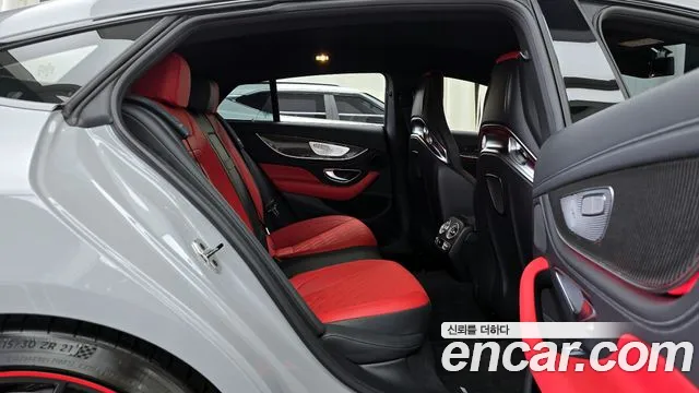 Mercedes-Benz AMG GT 2023 — фото 11