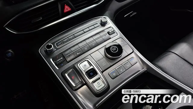 Hyundai Santafe 2022 — фото 12