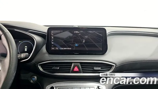 Hyundai Santafe 2022 — фото 18