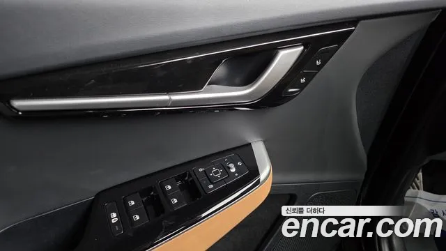 Kia EV6 2023 — фото 19