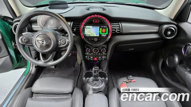 Mini Cooper 2021 — фото 10