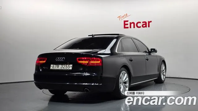 Audi A8 2014 — фото 2