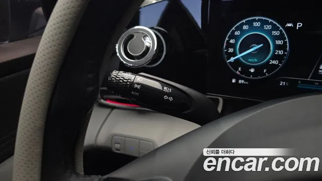 Hyundai AVANTE 2021 — фото 17