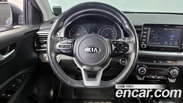 Kia Stonic 2020 — фото 13