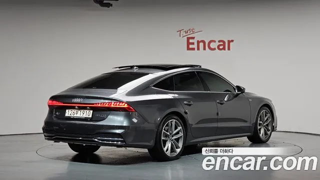Audi A7 2020 — фото 1