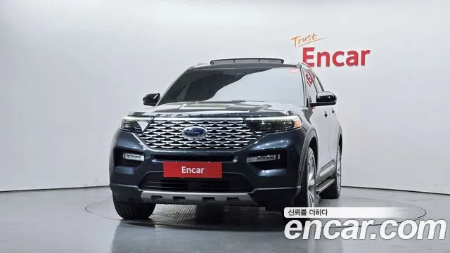 Ford Explorer 2022 — фото 3