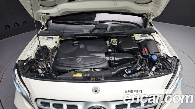 Mercedes-Benz GLA-Class 2018 — фото 6