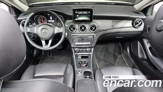 Mercedes-Benz GLA-Class 2018 — фото 7