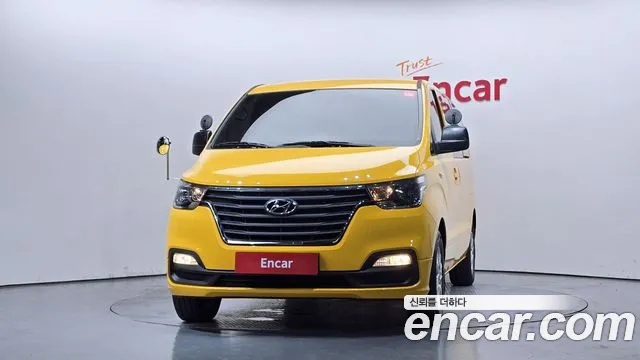 Hyundai Starex 2019 — фото 3