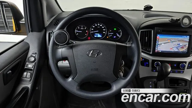 Hyundai Starex 2019 — фото 19