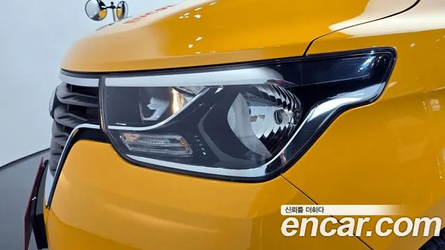 Hyundai Starex 2019 — фото 8