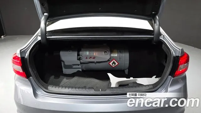 Hyundai Sonata 2015 — фото 20
