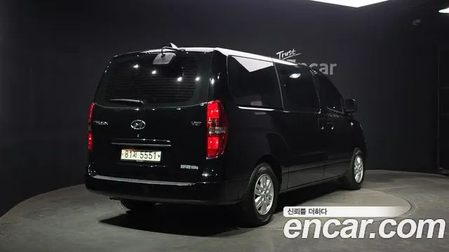 Hyundai Starex 2020 — фото 2