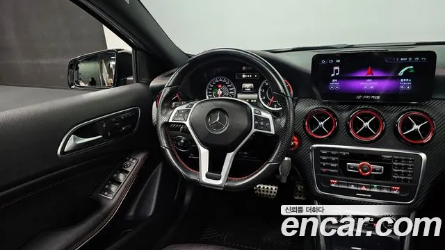 Mercedes-Benz A-Class 2015 — фото 12