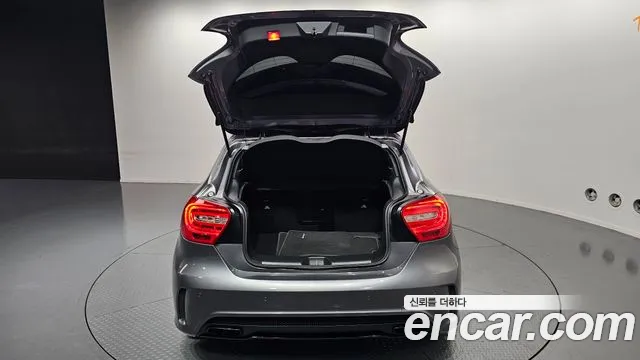 Mercedes-Benz A-Class 2015 — фото 17
