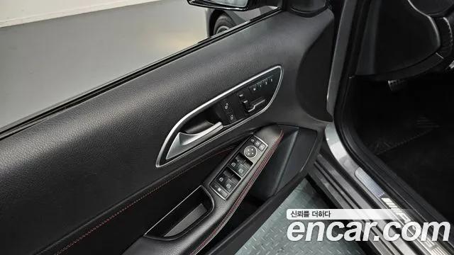 Mercedes-Benz A-Class 2015 — фото 20