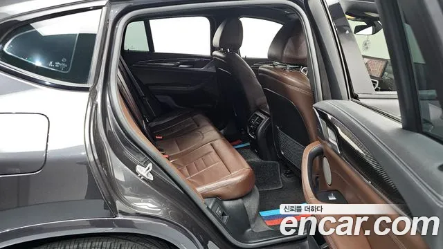 BMW X4 2023 — фото 17
