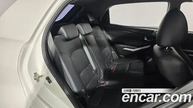 KG_Mobility_Ssangyong KORANDO 2017 — фото 15