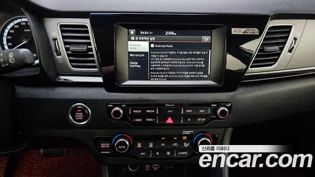 Kia Niro 2018 — фото 14
