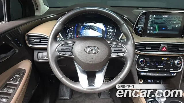 Hyundai Santafe 2019 — фото 19