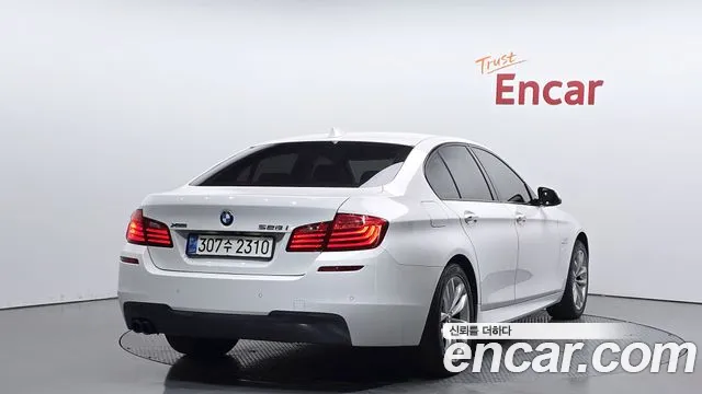 BMW 5-Series 2016 — фото 1