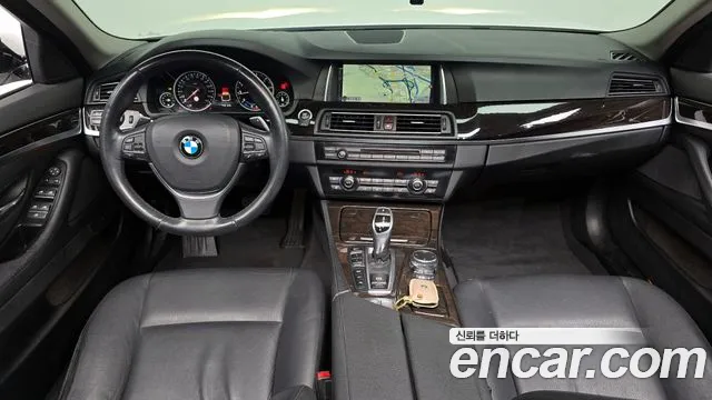 BMW 5-Series 2016 — фото 9
