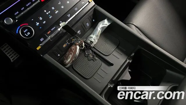 Hyundai Santafe 2024 — фото 12