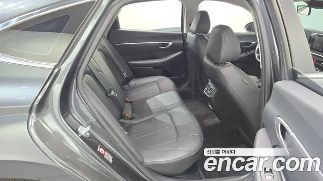 Hyundai Sonata 2022 — фото 17