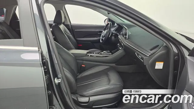 Hyundai Sonata 2022 — фото 16