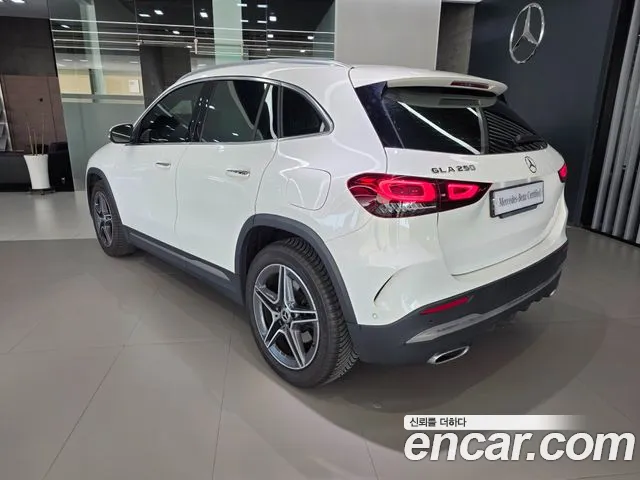 Mercedes-Benz GLA-Class 2021 — фото 2