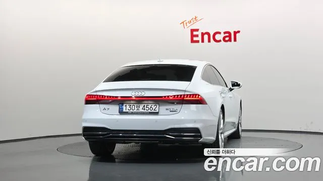 Audi A7 2022 — фото 4