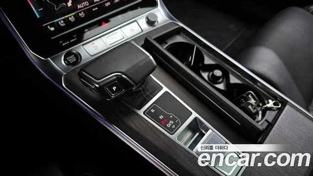 Audi A7 2022 — фото 12